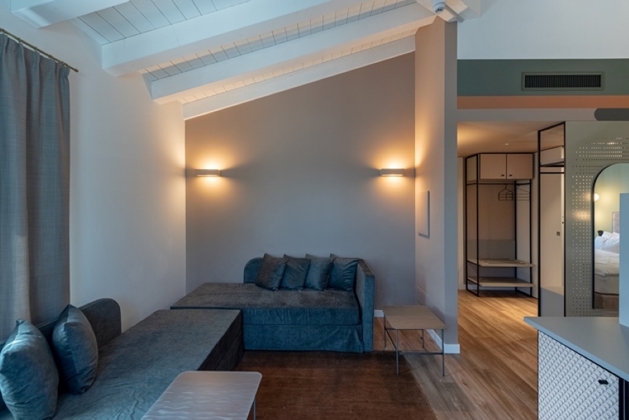 Ridisegnato l’Hotel Trieste attraverso la luce