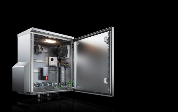 Nuovi armadi e i contenitori di derivazione AX e KX Inox di Rittal